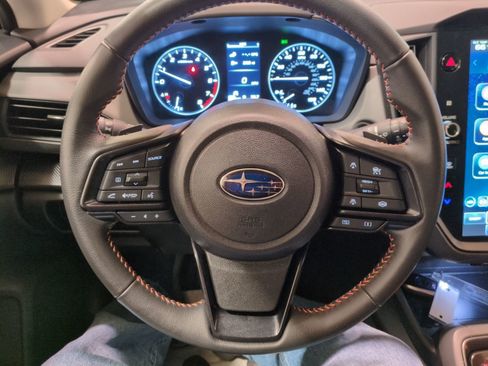 Used 2024 Subaru Crosstrek 2.5i Limited AWD/4WD image 18