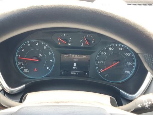 Used 2020 Chevrolet Equinox LS FWD image 13