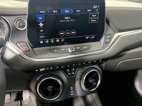 Used 2025 Chevrolet Blazer LT FWD image 24