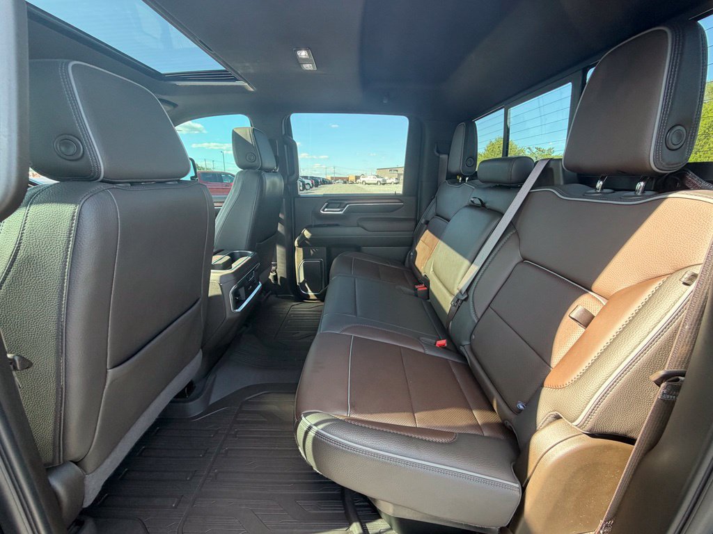Used 2024 GMC Sierra 2500 Denali w/ Denali Reserve Package AWD/4WD image 7