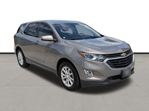Used 2019 Chevrolet Equinox LT FWD image 3