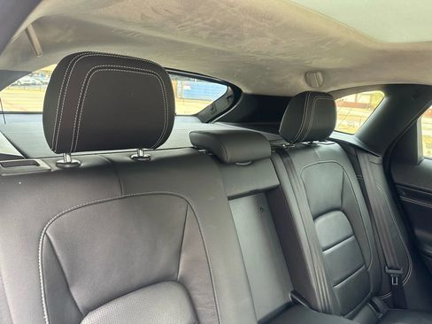 Used 2017 Jaguar F-PACE R-Sport image 28