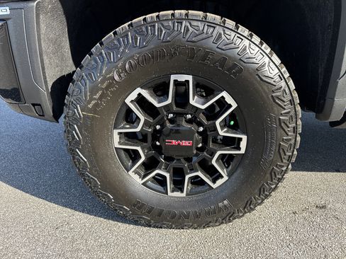 New 2026 GMC Sierra 2500 AT4X AWD/4WD image 13
