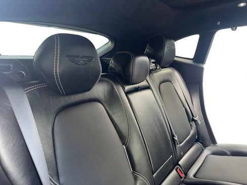 Used 2021 Aston Martin DBX AWD/4WD image 22