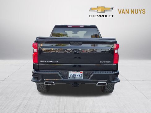 Used 2023 Chevrolet Silverado 1500 Custom Trail Boss AWD/4WD image 6
