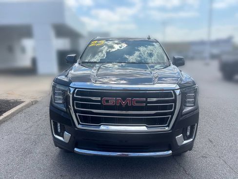 Used 2023 GMC Yukon XL SLT w/ SLT Premium Package AWD/4WD image 12