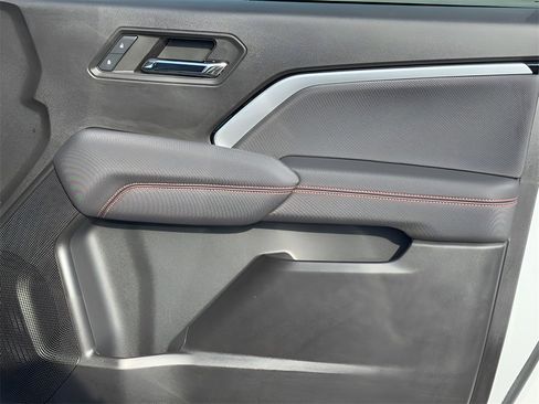 Used 2024 Chevrolet Colorado Z71 w/ Advanced Trailering Package image 26