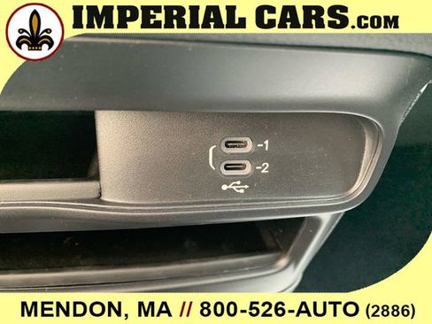 New 2026 Chrysler Pacifica Select image 27