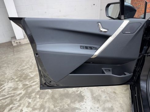 New 2026 BMW iX xDrive60 w/ Premium Package image 10