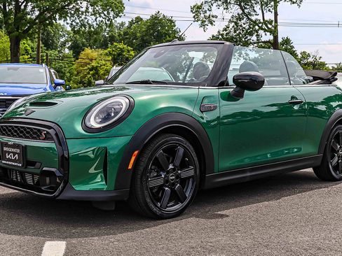 Used 2024 MINI Cooper S FWD image 5