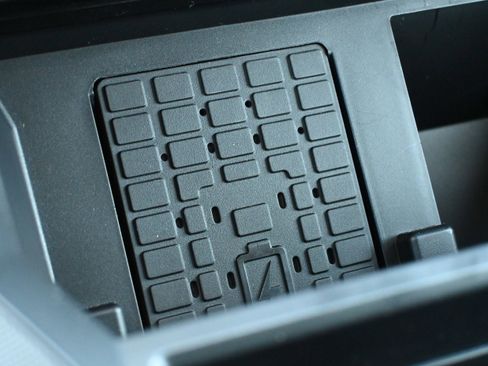 New 2026 Ford F250 Lariat w/ Black Appearance Package image 30