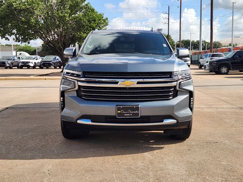 Used 2022 Chevrolet Tahoe LT w/ Luxury Package RWD image 3