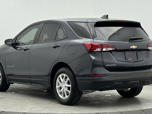 Used 2022 Chevrolet Equinox LS image 5