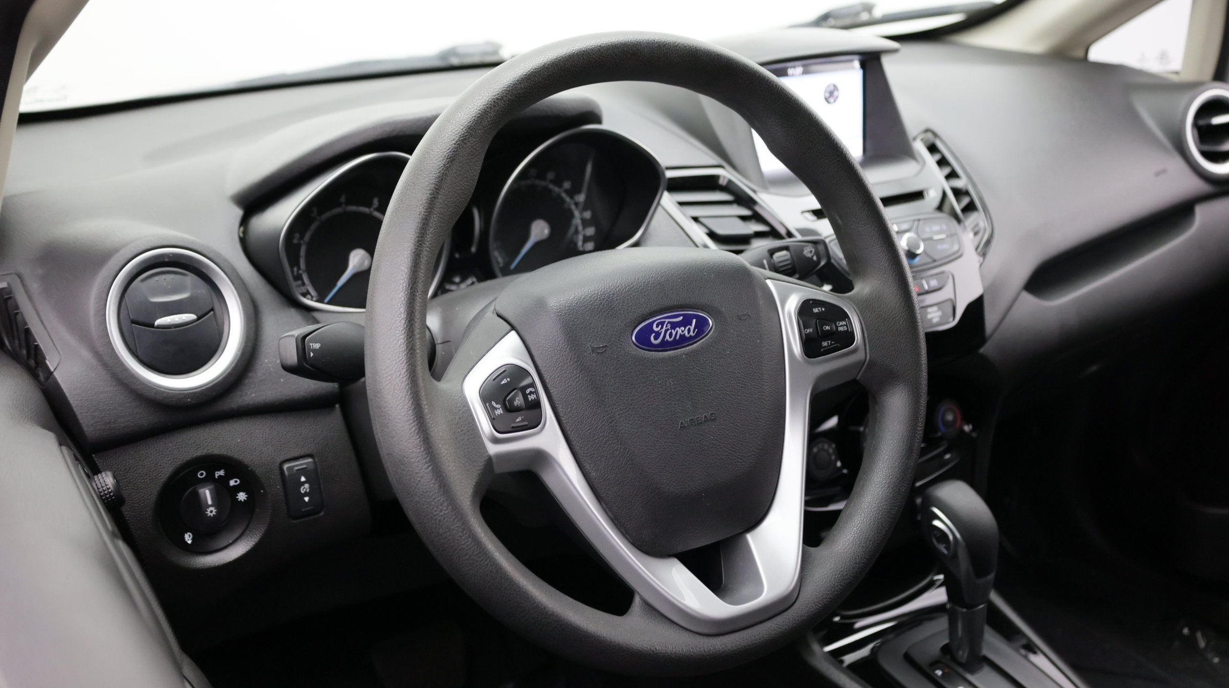 Used 2019 Ford Fiesta SE w/ Equipment Group 201A FWD image 7