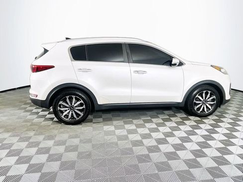 Used 2017 Kia Sportage EX w/ EX Premium Package FWD image 9