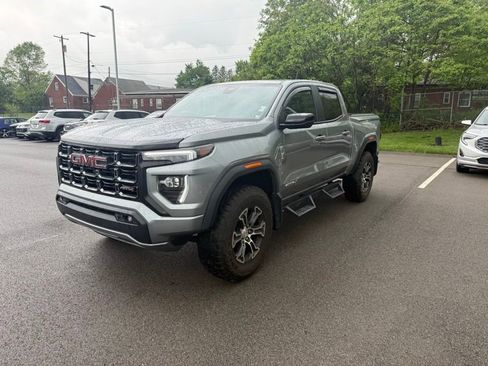 Used 2024 GMC Canyon AT4 w/ AT4 Premium Package AWD/4WD image 3