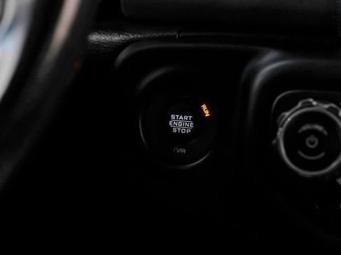 Used 2021 Jeep Gladiator Rubicon w/ LED Lighting Group AWD/4WD image 23