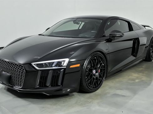 Used 2017 Audi R8 V10 plus AWD/4WD image 6