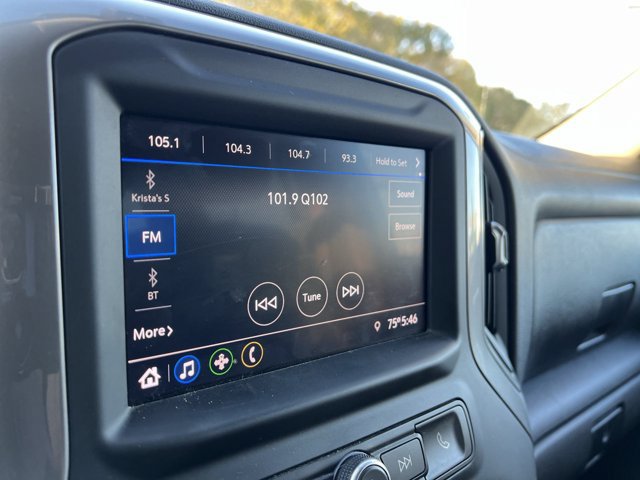 Used 2022 Chevrolet Silverado 1500 Custom Trail Boss AWD/4WD image 13