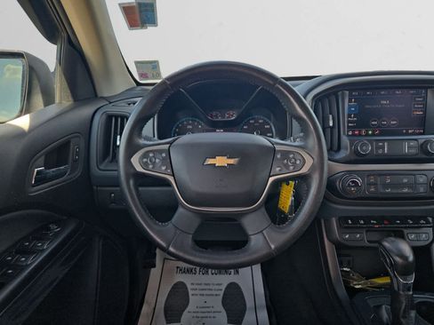 Used 2022 Chevrolet Colorado Z71 w/ Safety Package image 12