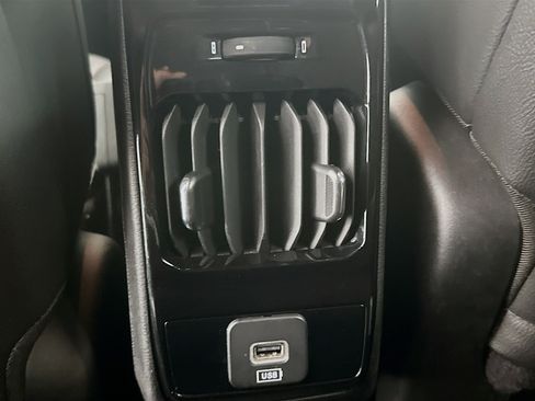 Used 2025 Jeep Compass Limited AWD/4WD image 26