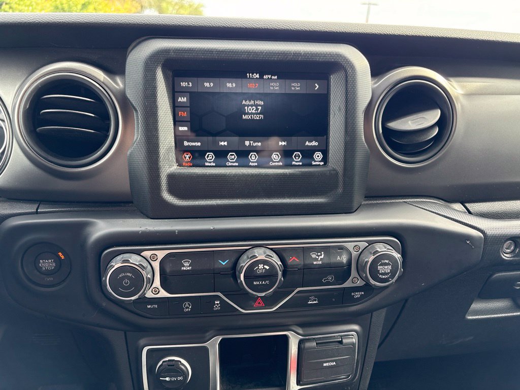 Used 2023 Jeep Wrangler Unlimited Sport AWD/4WD image 25