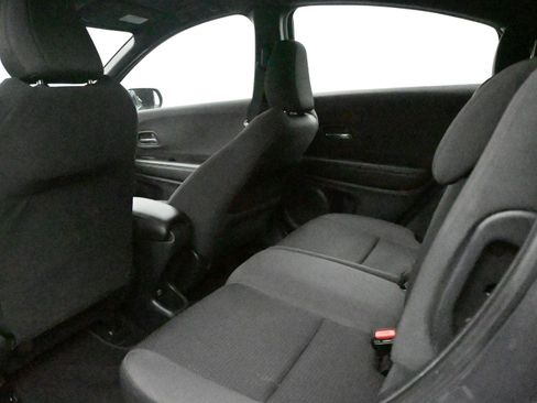 Used 2019 Honda HR-V Sport image 10