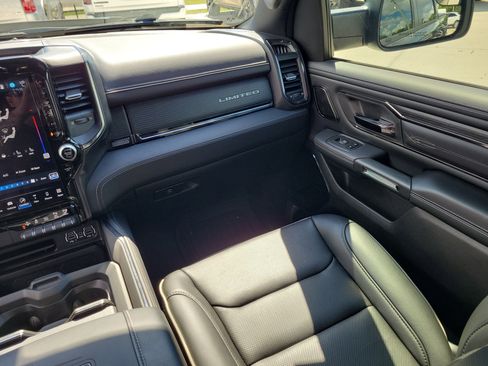 Used 2024 RAM 1500 Limited image 18