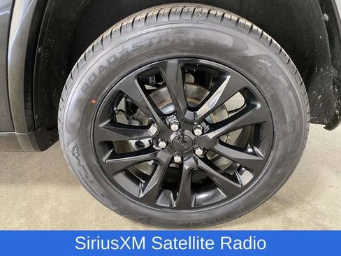 Used 2020 Jeep Grand Cherokee Altitude image 9