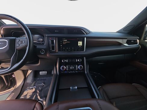 Used 2023 GMC Yukon Denali Ultimate AWD/4WD image 21