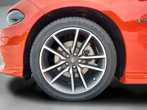 Used 2023 Dodge Charger R/T w/ Technology Group image 31