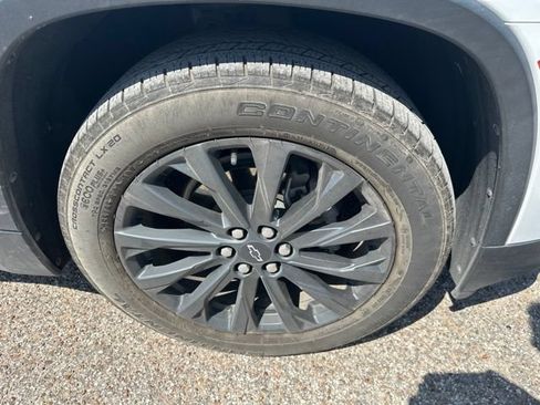 Used 2023 Chevrolet Traverse RS AWD/4WD image 5