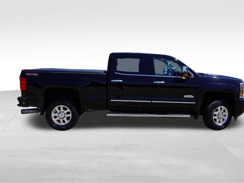 Used 2015 Chevrolet Silverado 3500 High Country w/ Duramax Plus Package AWD/4WD image 3