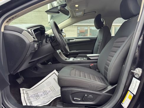 Used 2019 Ford Fusion SE AWD/4WD image 19