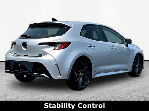 Used 2026 Toyota Corolla XSE FWD image 6