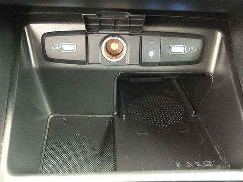 Used 2022 Hyundai Santa Cruz SEL Premium AWD/4WD image 19