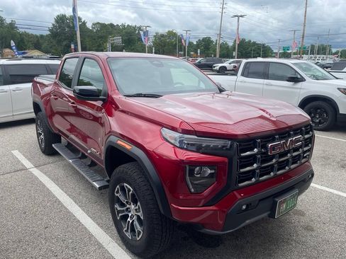 Used 2023 GMC Canyon AT4 w/ Canyon Safety Plus Package AWD/4WD image 7
