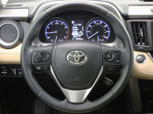 Used 2017 Toyota RAV4 XLE FWD image 57