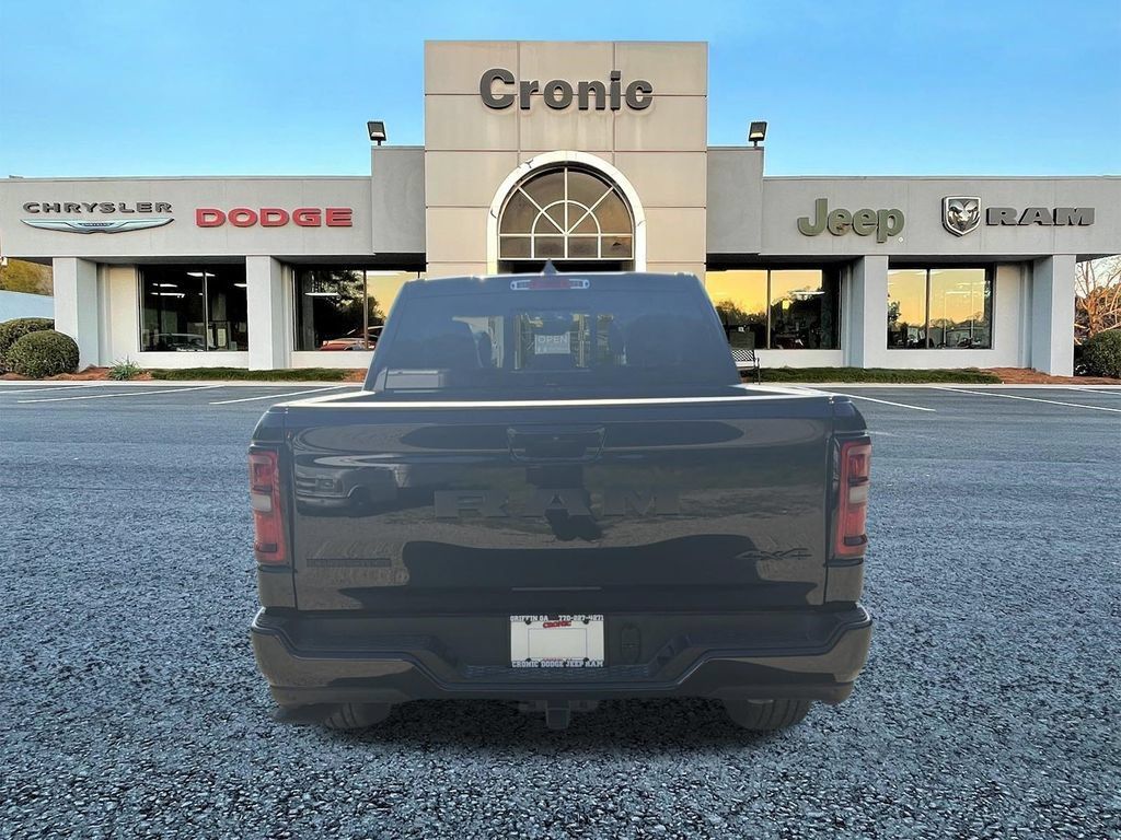 Used 2025 RAM 1500 Big Horn AWD/4WD image 4