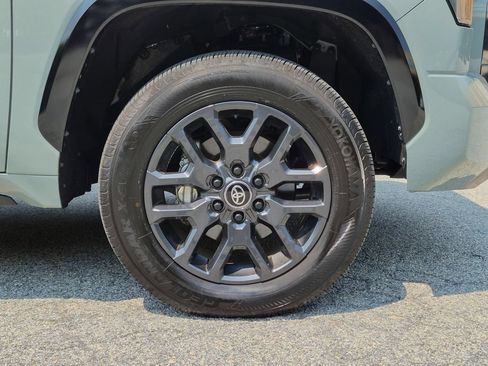 Used 2026 Toyota Tundra Platinum AWD/4WD image 31