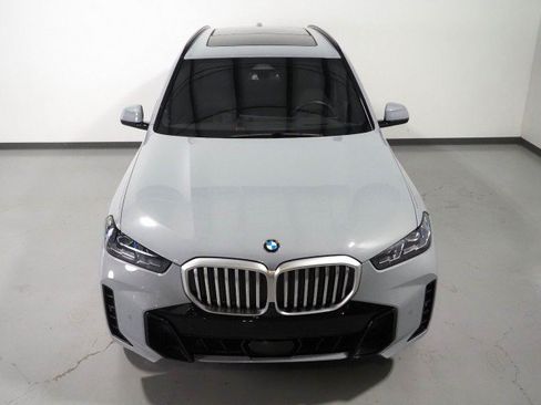 Used 2026 BMW X5 sDrive40i w/ M Sport Package RWD image 11