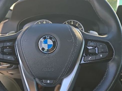 Used 2019 BMW 530i xDrive w/ Convenience Package AWD/4WD image 13