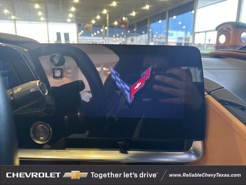 Certified 2022 Chevrolet Corvette Stingray Premium Cpe w/ Z51 Performance Package image 17