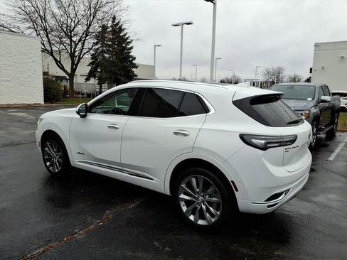 Used 2022 Buick Envision Avenir w/ Technology Package II image 9