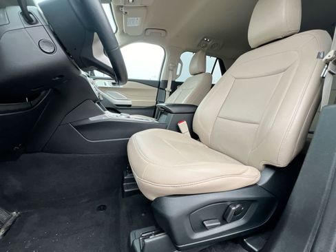 Used 2023 Ford Explorer Limited w/ Hybrid Equipment Group 310A image 17