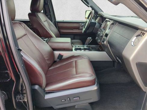 Used 2017 Ford Expedition Platinum image 22