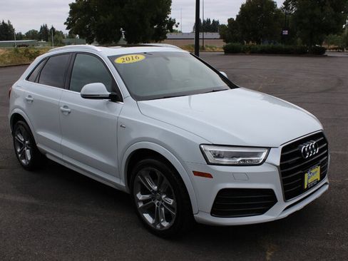 Used 2016 Audi Q3 2.0T Prestige w/ Prestige Package AWD/4WD image 1