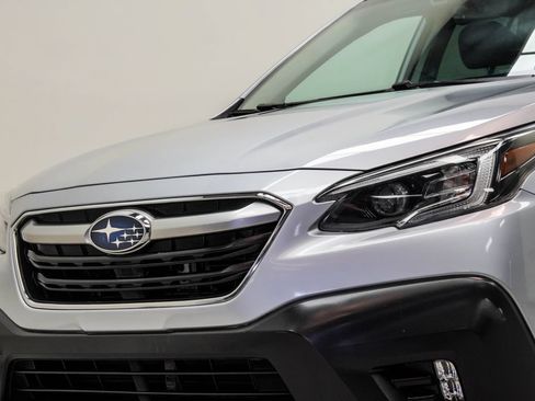 Used 2022 Subaru Outback Premium AWD/4WD image 2