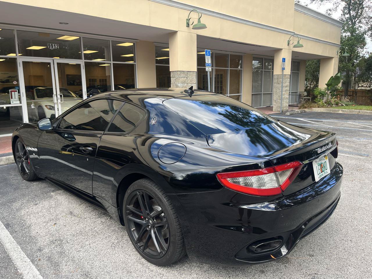Used 2018 Maserati GranTurismo Sport RWD image 8