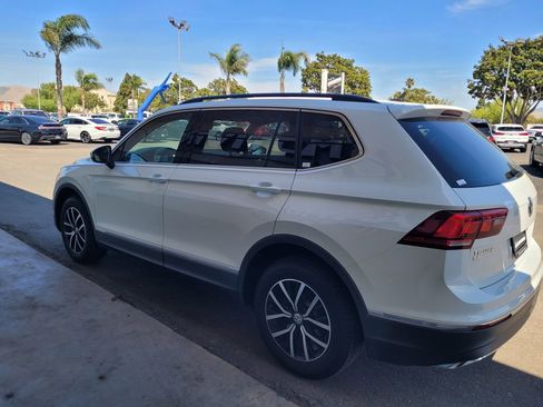 Used 2021 Volkswagen Tiguan SE FWD image 4